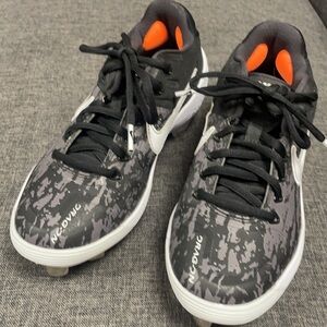 NIKE ALPHA HUARACHE ELITE 2 LOW  METAL CLEATS 6.5